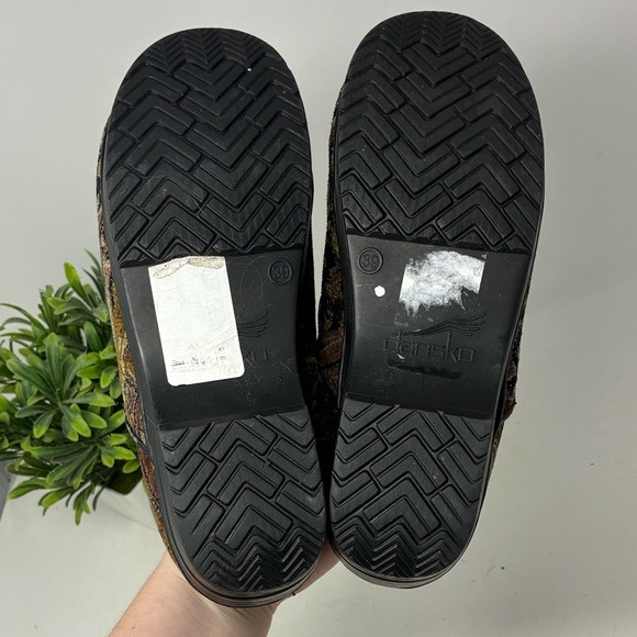 Dansko size 39 Velvet Paisley Vegan Clogs - Picture 13 of 14